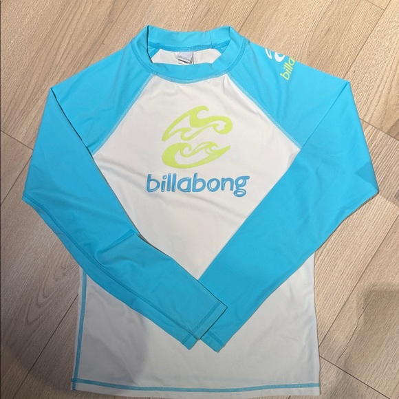 Billabong Other - Womens Billabong swimwear top XL (fits smaller as its really tight)
